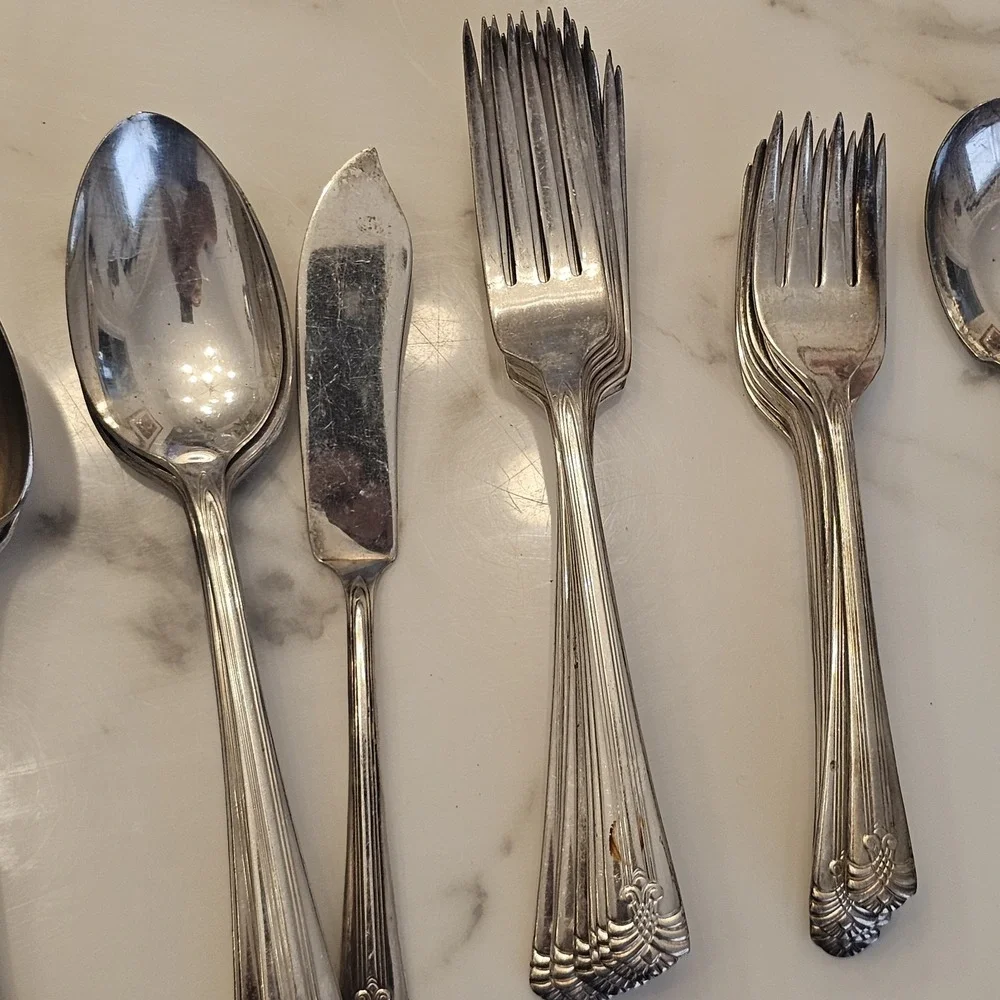VOGUE BY INTERNATIONAL SILVER PLATED FLATWARE (43) PCS SET